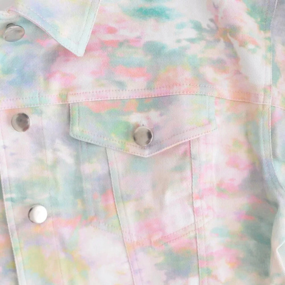 For Love  & Lemons Delphine Tie-Dye Print Cropped Denim Button Up Jacket L NWT - Picture 9 of 13